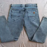 شلوار مردانه لی(جین)نو و درحد|لباس|کاشان, سیفی آباد|دیوار