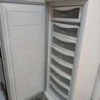 فریزر ۸ کشویی بسیار سالم کار کرده تر و تمیز