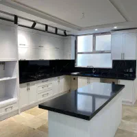 ۱۳۶ متر غربی ها