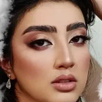 با ۵۰۰ هزارتومان تخفیف میکاپ شوید.