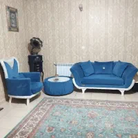 مبلمان همراه با جلو مبلی