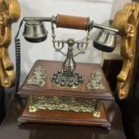 تلفن و میز تلفن کاملا سالم قیمت مناسب|تلفن رومیزی|رشت, حمیدیان|دیوار