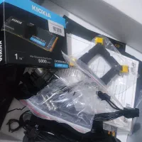 کیس گیمینگ در حد صفر به همراه کیبورد و موس|رایانه رومیزی|دهدشت, |دیوار