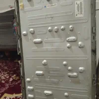 یک عدد تلویزیون شکسته فقط۳۰۰