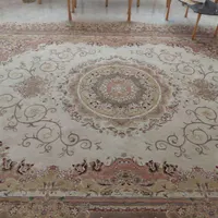 ۲عدد۱۲متری کرم ۲عدد۱۲متری زرشکی ۶عددپشتی کرم رنگ
