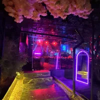 استخدام نیرو در باغ رستوران