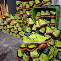 کفش سالنی. چمن .چمن مصنوعی(تولیدی وپخش نوری)