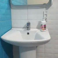 روشویی چینی با پایه