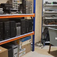 فروش و خریدار انواع رایانه کامپیوتر قطعات