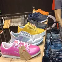 کتونی اسپرت زنانه|کیف، کفش، کمربند|مشکیندشت, |دیوار