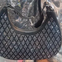 کیف دستی|کیف، کفش، کمربند|بابل, |دیوار