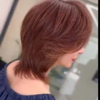 مدل رایگان کوتاهی ژورنالی آرایشگر حرفه‌ای|خدمات آرایشگری و زیبایی|رشت, معلم|دیوار