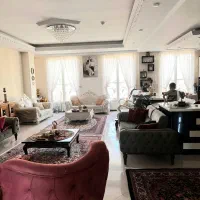 ۱۰۵ متر آپارتمان/ سالن پرده خور / دو خواب