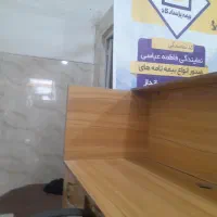 فروش پیشخوان وویترین  و۴عدد صندلی اداری|بوفه، ویترین، کنسول|فومن, |دیوار