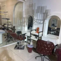 اجاره-صندلی-و-تخت-در-سالن-زیبایی