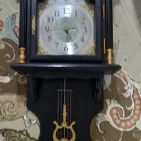ساعت دیواری سالم