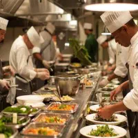 استخدام وسط کار در آشپزخانه