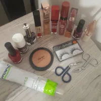 لوازم ارایشی و سشوار نو