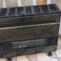 بخاری سالم زیبا بسیار کم استفاده شده .