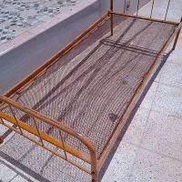 تخت فلزی یک نفره