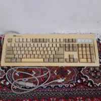 کیبورد در حد نو