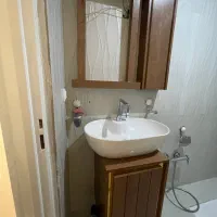 ست‌روشویی سرویس بهداشتی