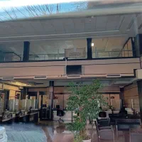 اجاره‌  ۴۰۰ متر واحد تجاری بر امیرکبیر