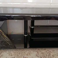 زیر تلویزیون شیشه ای