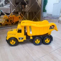 کامیون بزرگ اسباب بازی