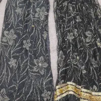 تعدادی لباس محلی|لباس|دهدشت, |دیوار