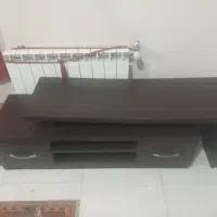 میز زیر تلویزیون