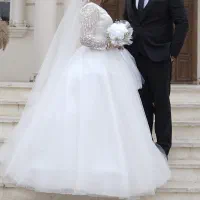 لباس عروس|لباس|مشکین‌دشت, |دیوار