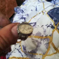 یک انگشتر و یک حلقه نقره