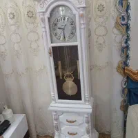 ساعت ایستاده بسیار تمیز