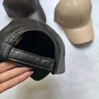 کلاه چرم|لباس|چالوس, |دیوار