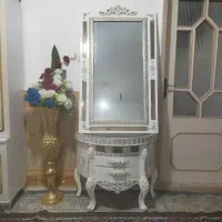 آینه با میزش به فروش می‌رسد|مبلمان خانگی و میز عسلی|تربت‌حیدریه, حاجی یار‎|دیوار