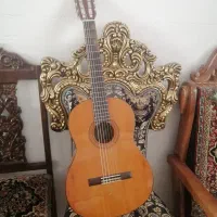 گیتار یاماها 40 c به همراه کیف