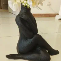 گلدان مجسمه