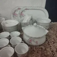 سرویس چینی اسپیدار گل عروس (تفرش)|ظروف سرو و پذیرایی|تهران, آجودانیه|دیوار