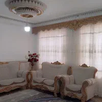 مبلمان کلاسیک و پرده