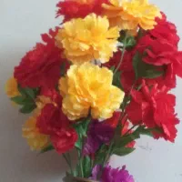 گل و گلدان