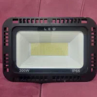 نورافکن ۳۰۰ وات ال ای دی