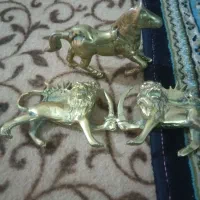 مجسمه برنجی