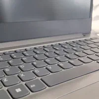 لپ تاپ لنوو در حد بسیار تمیز