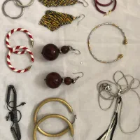 گوشواره و گردنبند و دستبند آلمانی