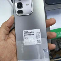 گوشی در حد آک