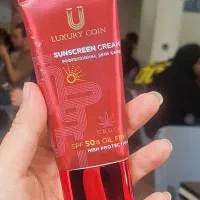 کرم ضد افتاب لاکچری کویین، وارداتی، بیوممتیک
