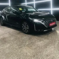 تحویل فوری نیسان سیلفی