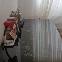 میز غذاخوری و مطالعه شیشه ای با پایه چوبی