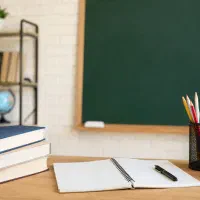 مشاور و مدرس تحصیلی